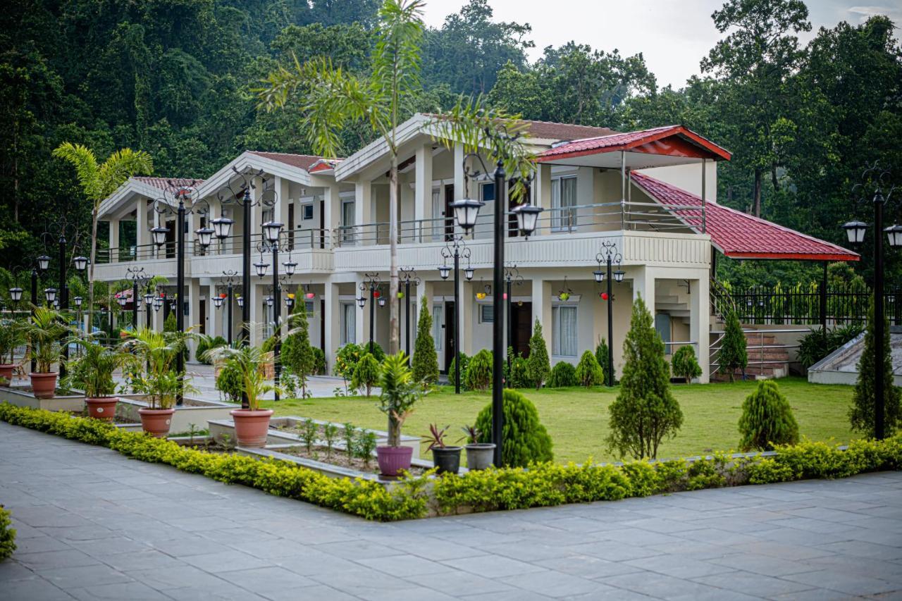 Quick 20 Riverside Hotel Amlekhganj Exterior foto