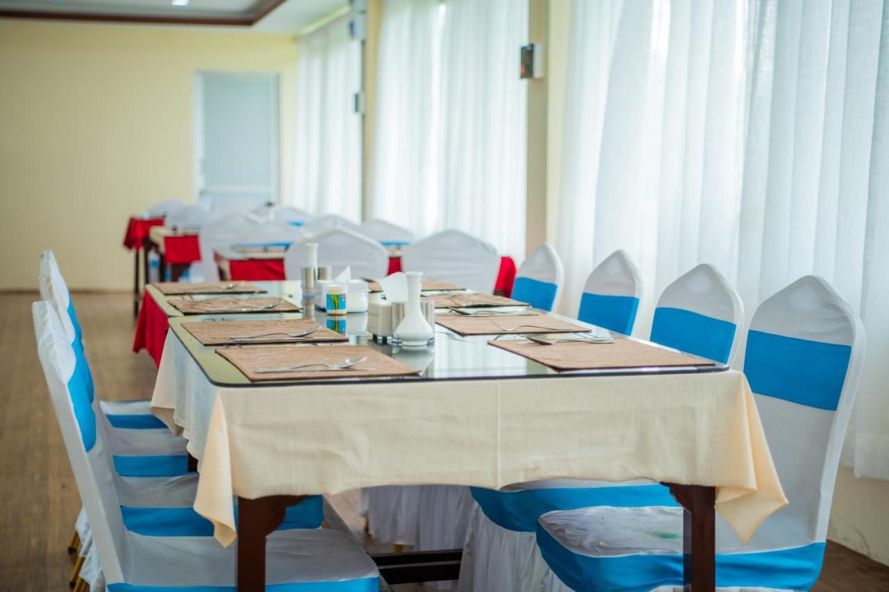 Quick 20 Riverside Hotel Amlekhganj Exterior foto